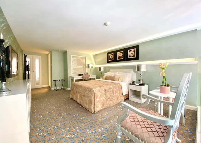 Hotel Metropole 3*