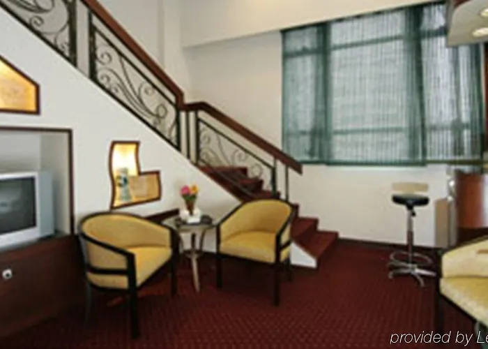 Hotel Metropole 3*